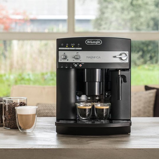 Kafijas automāts DELONGHI Magnifica ESAM3000.B EX:1 Kafijas automāts DELONGHI Magnifica ESAM3000.B EX:1