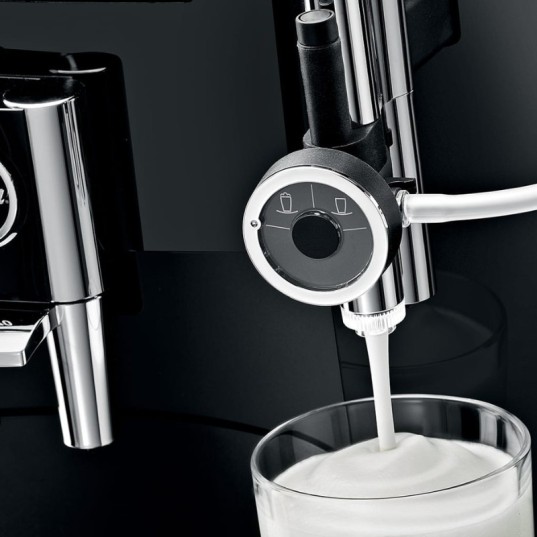 Smalku putu putotājs latte un cappuccino pagatavošanai JURA (EA), 24251